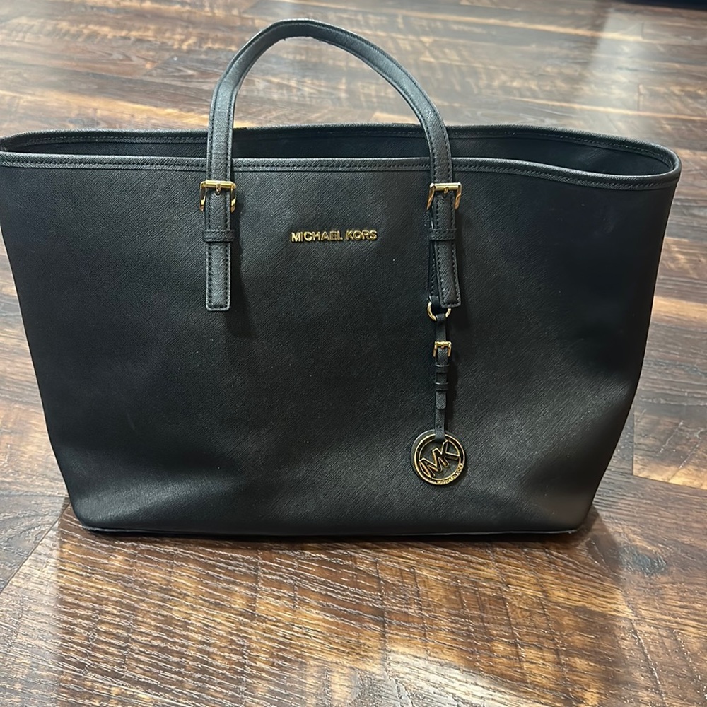 Michael Kors Tote with laptop sleeve inside
